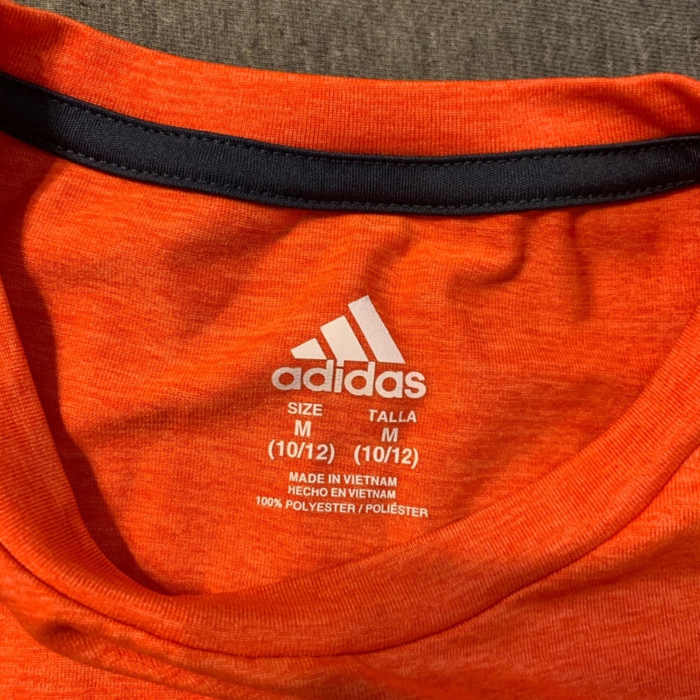 Boys medium adidas t shirt.